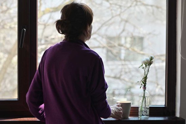 How-Mental-Health-Affects-Addiction woman considers how her mental health affects addiction