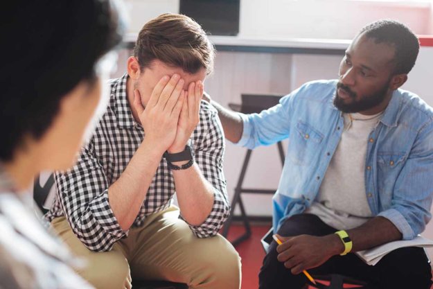 3 Benefits of Alcohol Rehab Programs in the Northern California Area man in need of alcohol rehab programs