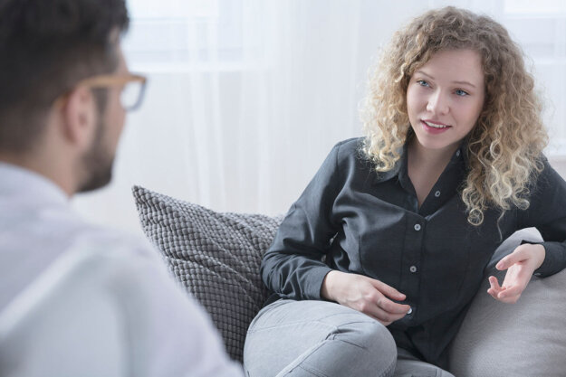 Benefits of Long-Term Residential Rehab for Addiction woman talks to a counselor about the benefits of long-term residential rehab